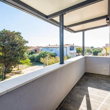 Holiday House With A Parking Space - 20224 Vir