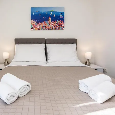 Holiday House With A Parking Space - 20224 Hébergement de vacances